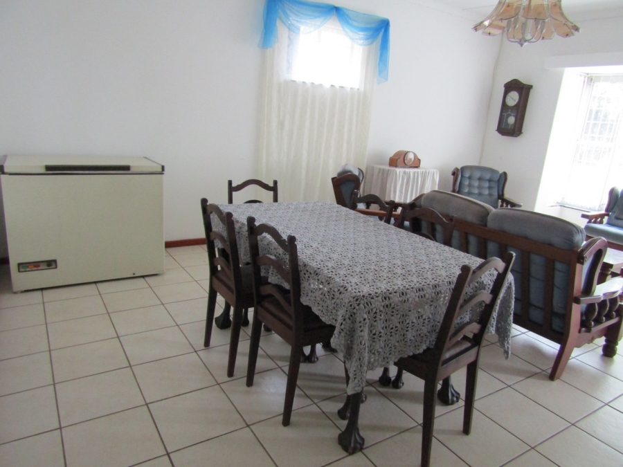 3 Bedroom Property for Sale in Humansdorp Eastern Cape